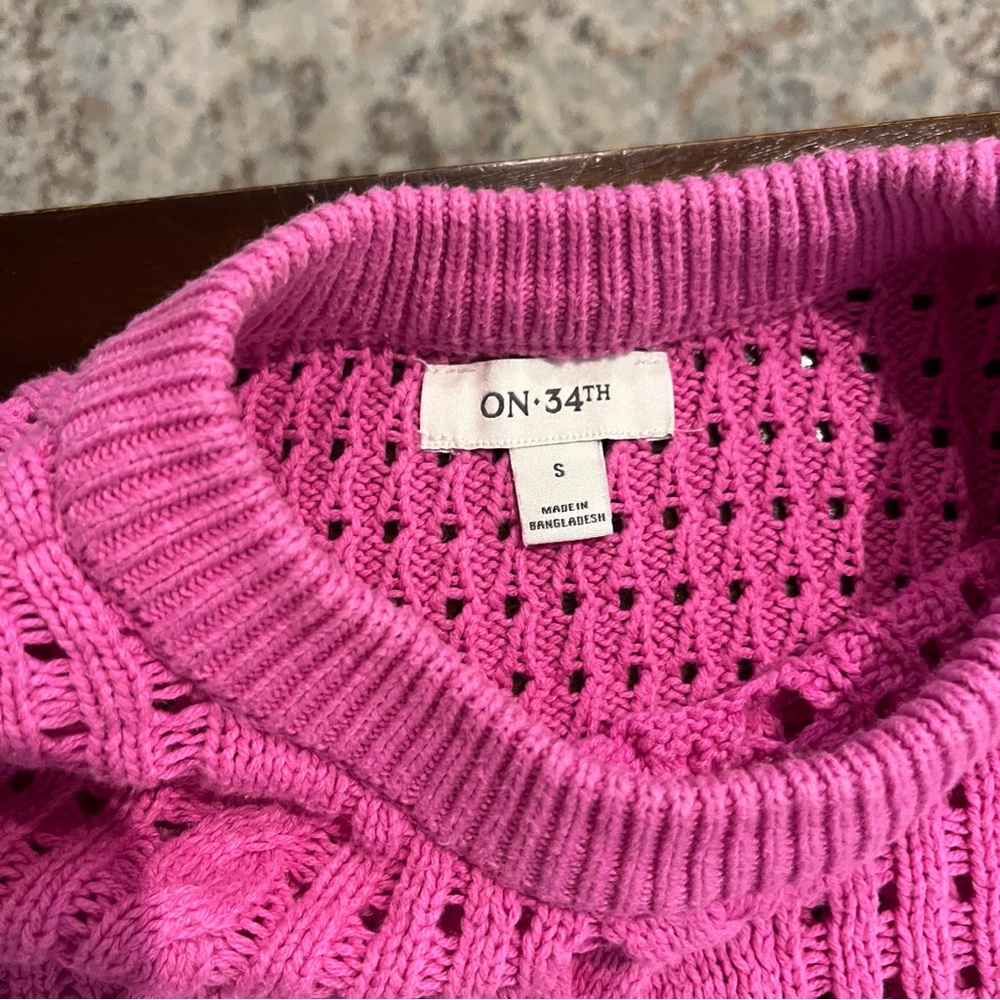 Bubblegum Pink Crew Neck Cable Knit Sweater - Picture 3 of 4